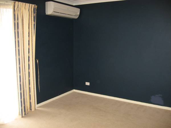 18 Buckland - Well Presented Picture 3