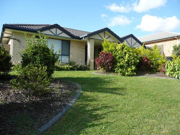 Looking for a home in Springfield? Picture 2