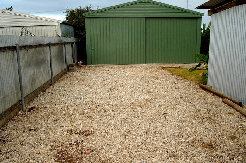 3 Bedroom home with sunroom! Picture 3