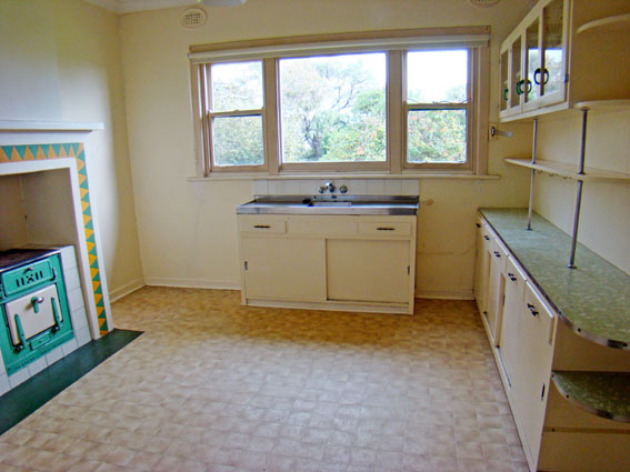 Home on 1153m2 of Land Picture