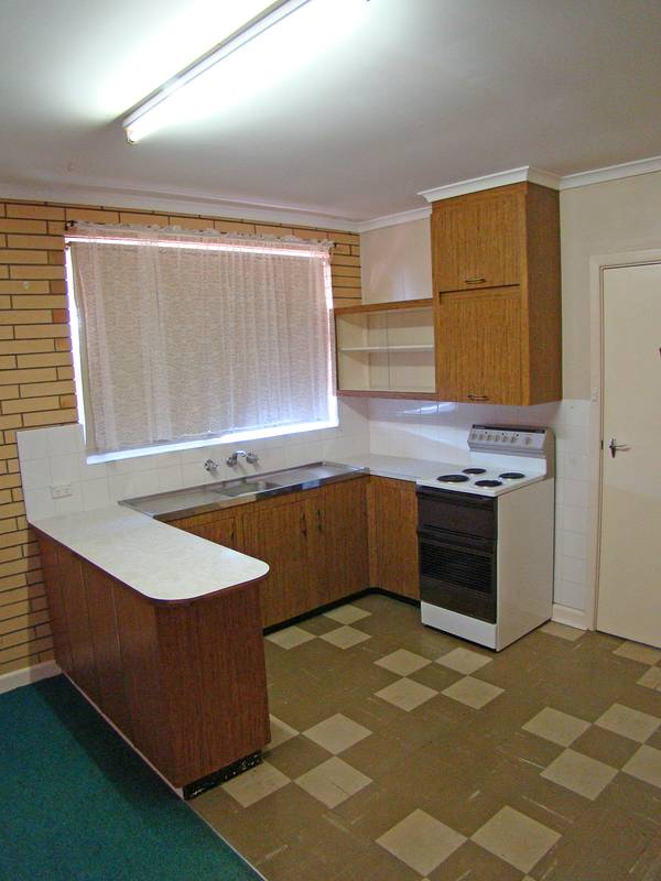 NEW PRICE!! Community Titled Unit with Tiled Roof & Carport Picture 3