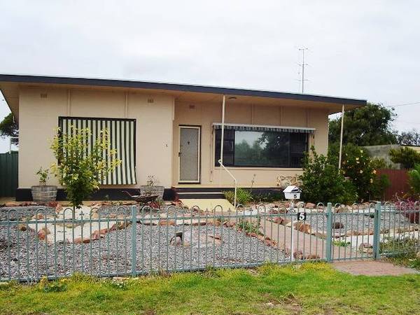 Peaceful Setting Picture