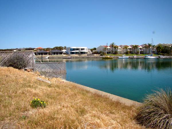 Prime Waterfront Marina Allotments!! Picture 1
