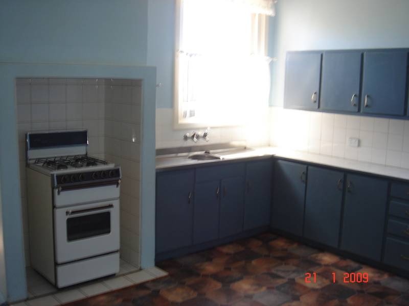 HOMELY COMFORTS Picture