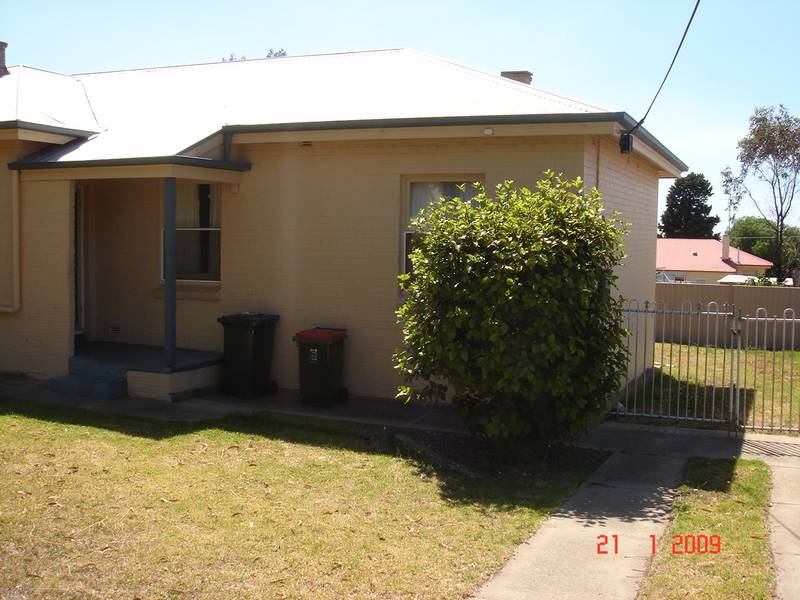 HOMELY COMFORTS Picture