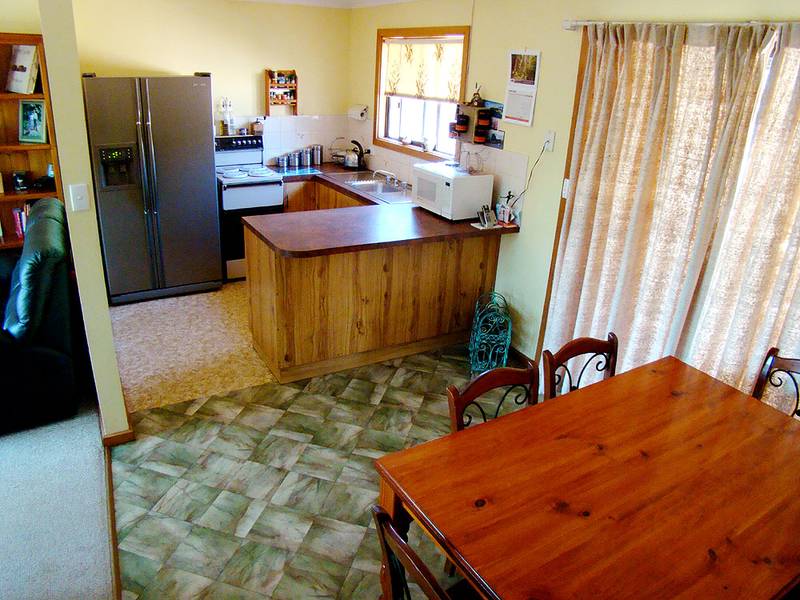 Rural Retreat within city limits Picture 2