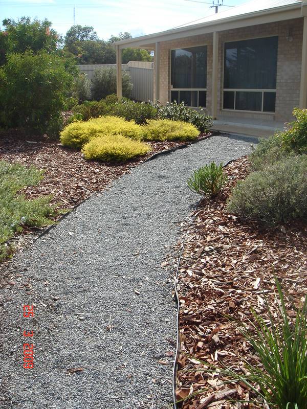 STUNNING HOME - KIRTON POINT Picture 1