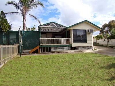 PRICE REDUCED!
ENQUIRE TODAY! Family Home in Quiet Area with Pool! Picture