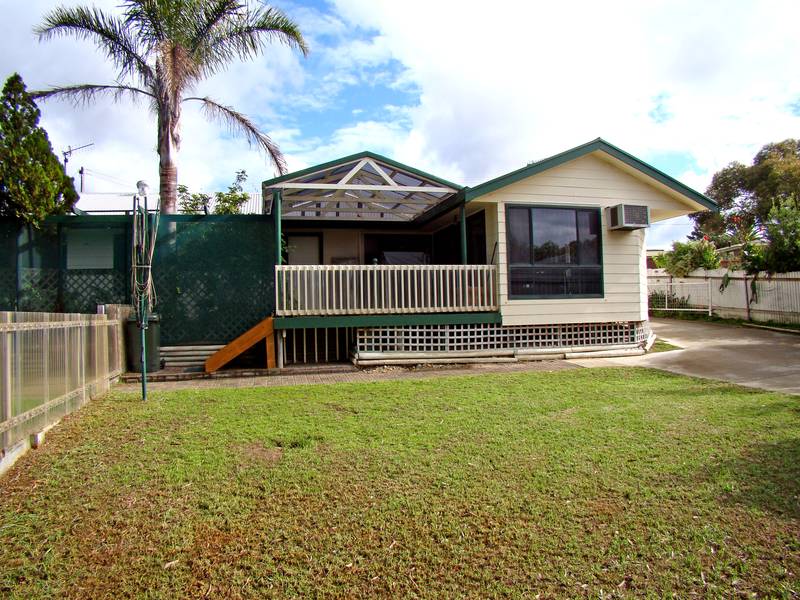 PRICE REDUCED!
ENQUIRE TODAY! Family Home in Quiet Area with Pool! Picture 3