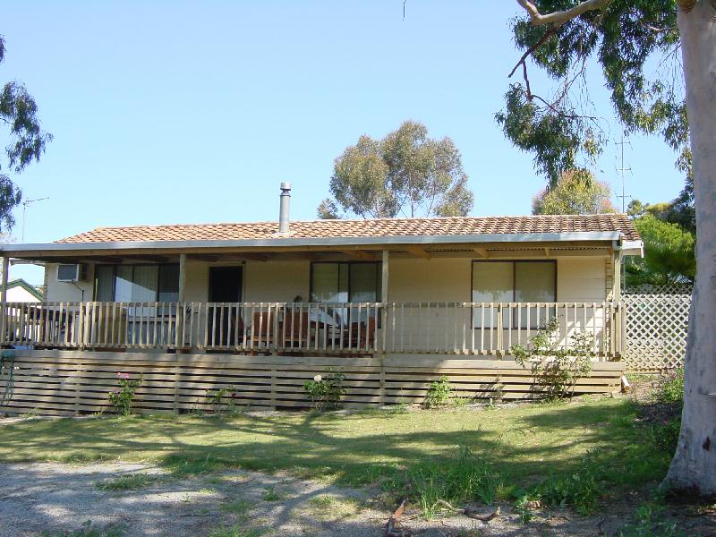 Enjoy the Views from peaceful Rustlers Gully Picture 2