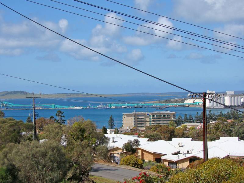 RE-RELEASED TO THE MARKET! Picture 2