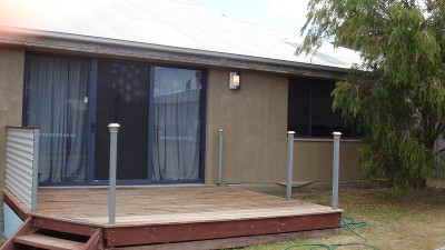 SPACIOUS 3-4 BEDROOM FAMILY HOME Picture