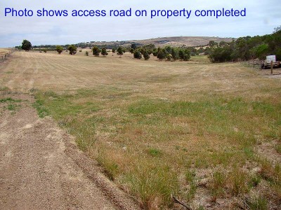 PRICE REDUCED! ENQUIRE TODAY! Private Acres only 7km from Port Lincoln Picture