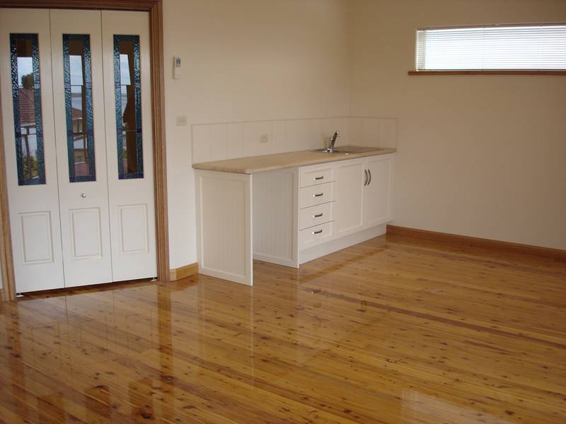 Absolutely Stunning! Picture 3