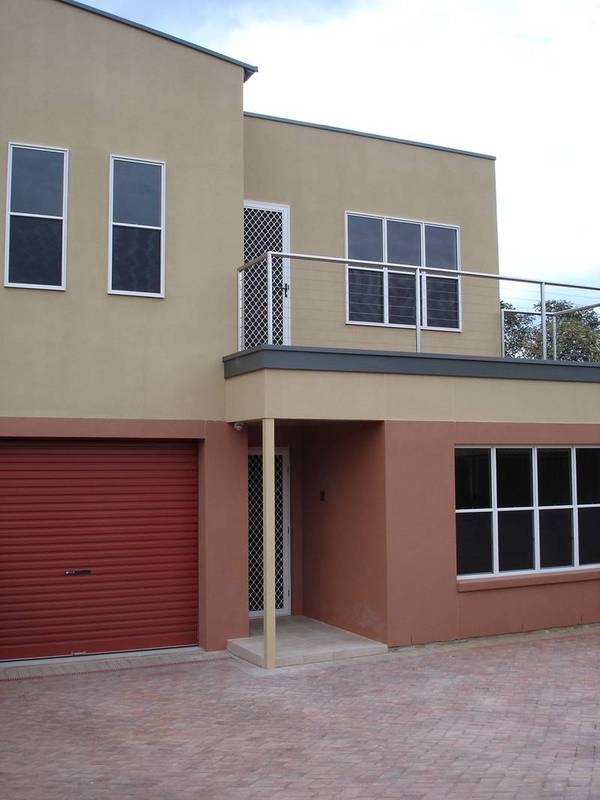 Absolutely Stunning! Picture 1