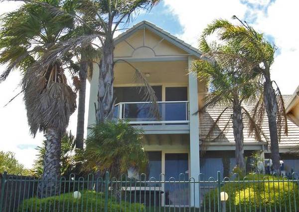 Marina Lifestyle! Picture 1