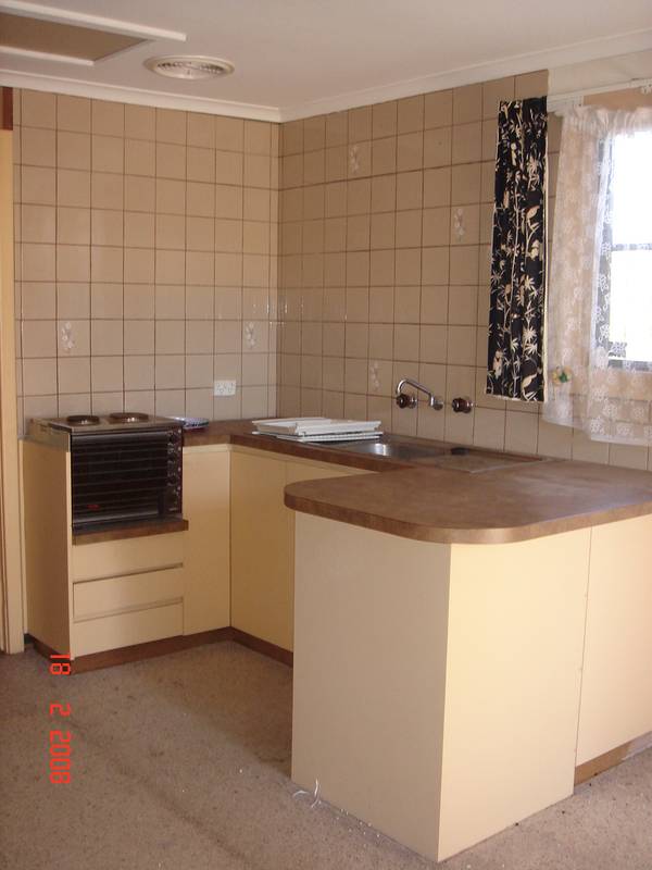 Affordable 1 Bedroom Flat Picture