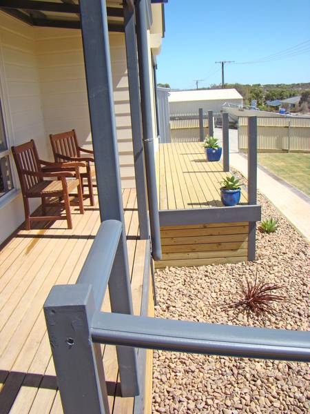 Luxury at Elliston in this Fantastic 4 Bedroom Home Picture 2