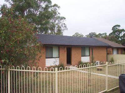 Neat Villa Style 3 Bedroom Home Picture