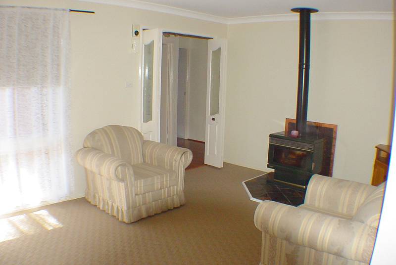 Spacious Family Home Picture 3