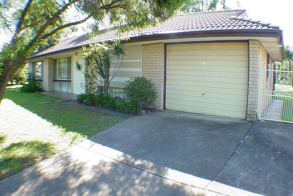 Development Potential / 796m2 block Picture 1