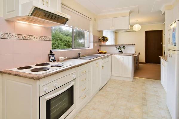 IT'S NOT A BATTLEAXE!
- PRICE REDUCED FOR QUICK SALE Picture 2