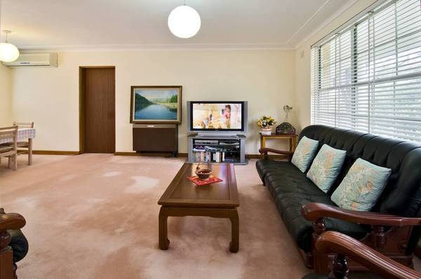 IT'S NOT A BATTLEAXE!
- PRICE REDUCED FOR QUICK SALE Picture 3