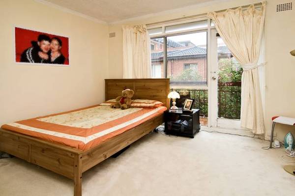 TWO STOREY APARTMENT! Picture