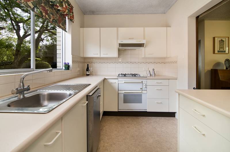 PENINSULAR LIVING Picture 2