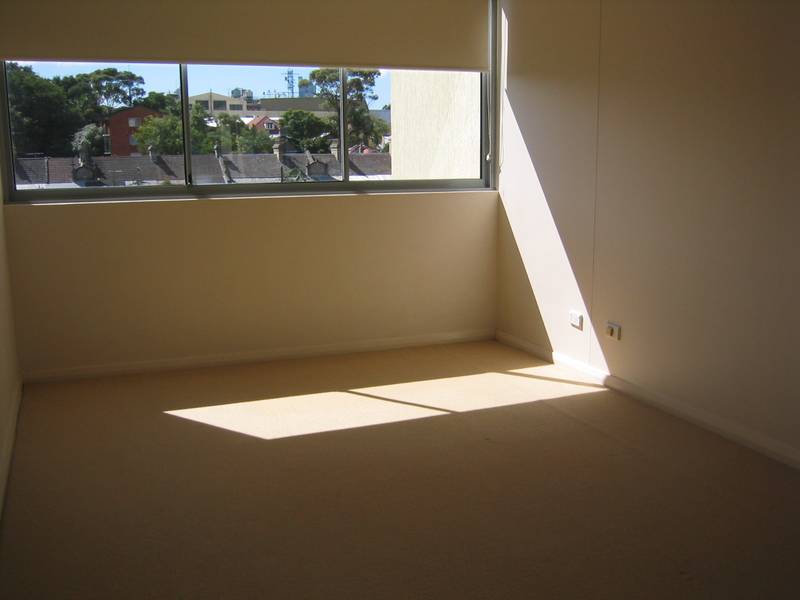 Convenient location Picture 3