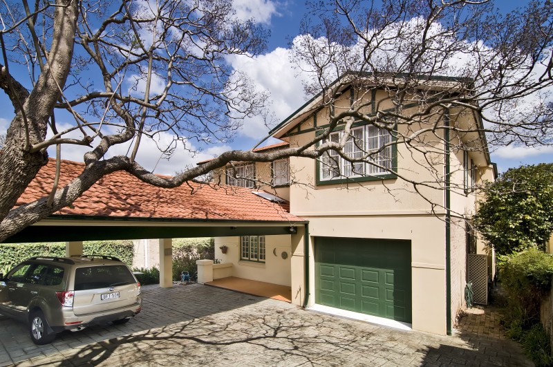 TRANQUIL HAVEN IN THE HEART OF LANE COVE! Picture 1