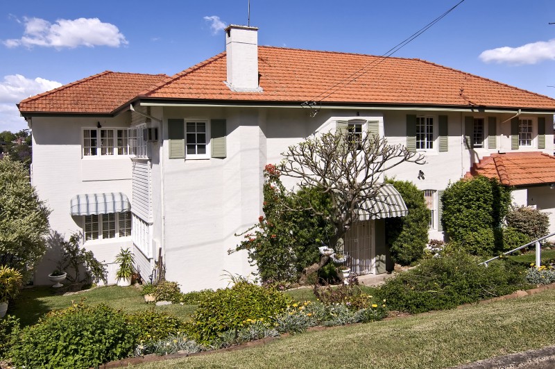 BLUE RIBBON WATERFRONTAGE Picture 2