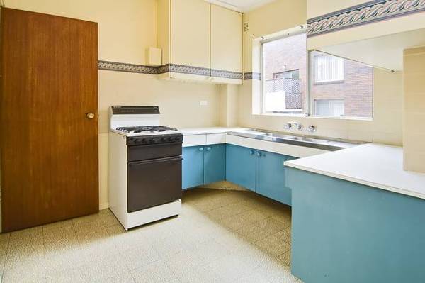 HANDY LOCATION Picture 3