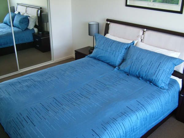 Executive 1 Bedroom, Fully Furnished and equipped Apartment Picture 2
