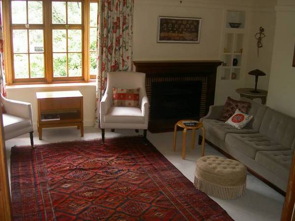 2 Bedroom Fully Furnished Ideally Located in Barton Picture 2