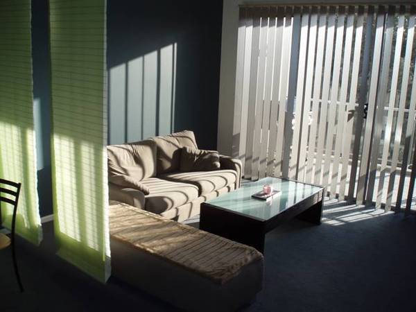 Spacious One Bedroom apartment close to the city Picture 2