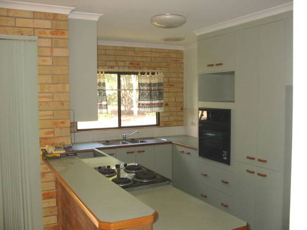 $240 per week Picture 1