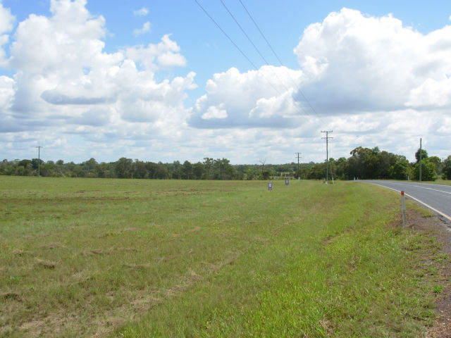 RURAL LIVING AT ITS BEST Picture 1