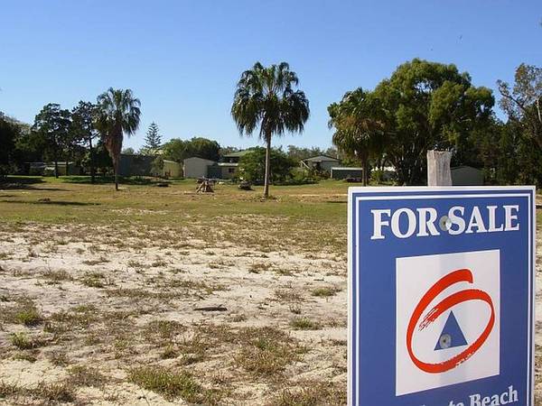 WATER VIEWS - TRANQUIL LOCATION Picture 3