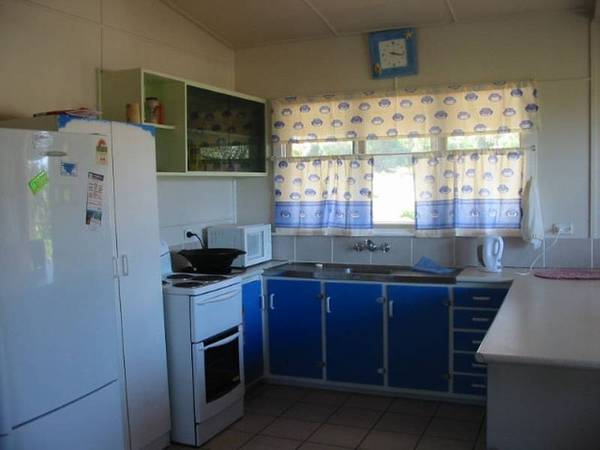 $225 per week Picture 2