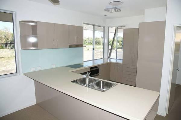 Ocean Front Town Houses Picture 3