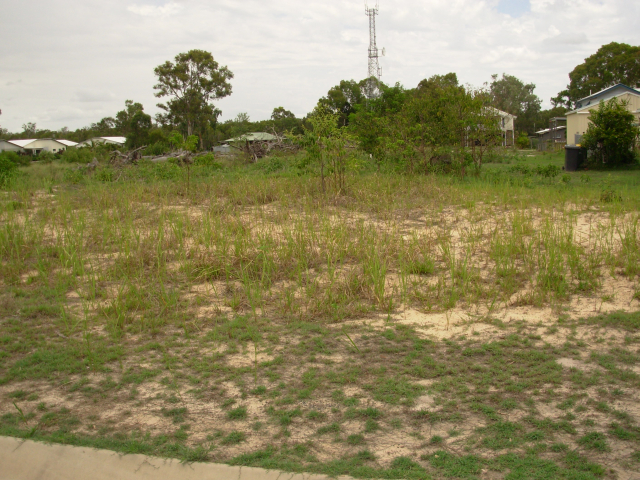 STONES THROW TO THE BEACH Picture 2