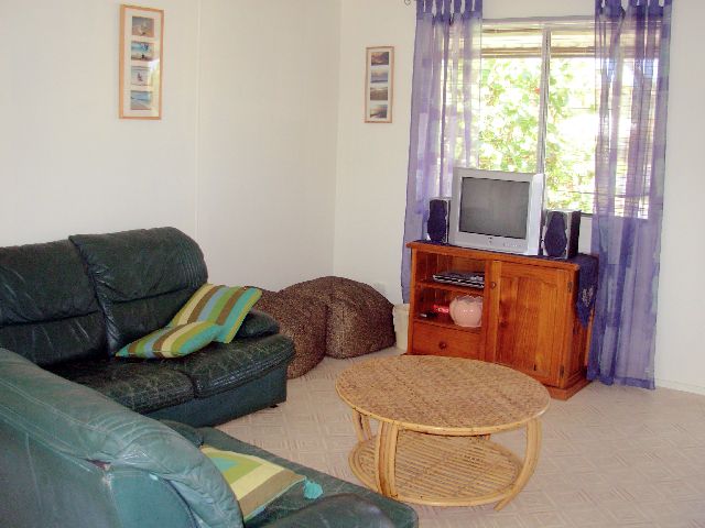 $230 per week Picture 3