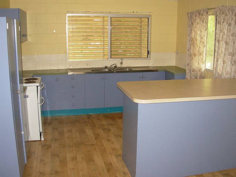 Ocean Frontage - Ocean Views Picture 3