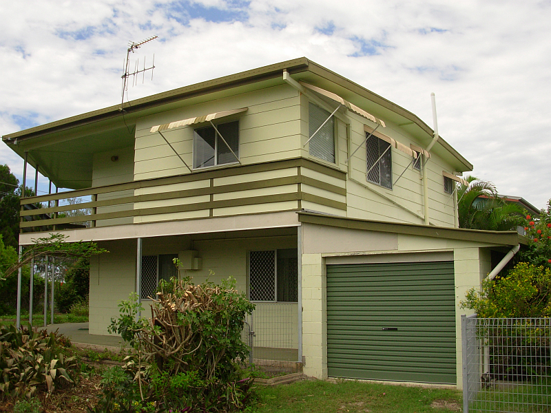 Soak Up the Ocean Views from this Esplanade Gem Picture 2