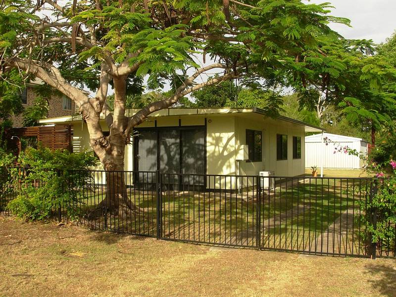 Perfect Gem in the Perfect Location! Picture 1