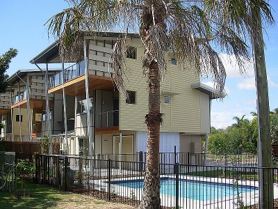 Pool Side Townhouse - A Magnificent Experience! Picture