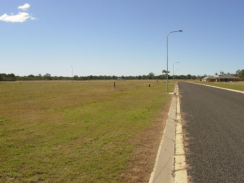 Magnificent 1,962 sq m Parcel of Land! Picture 2