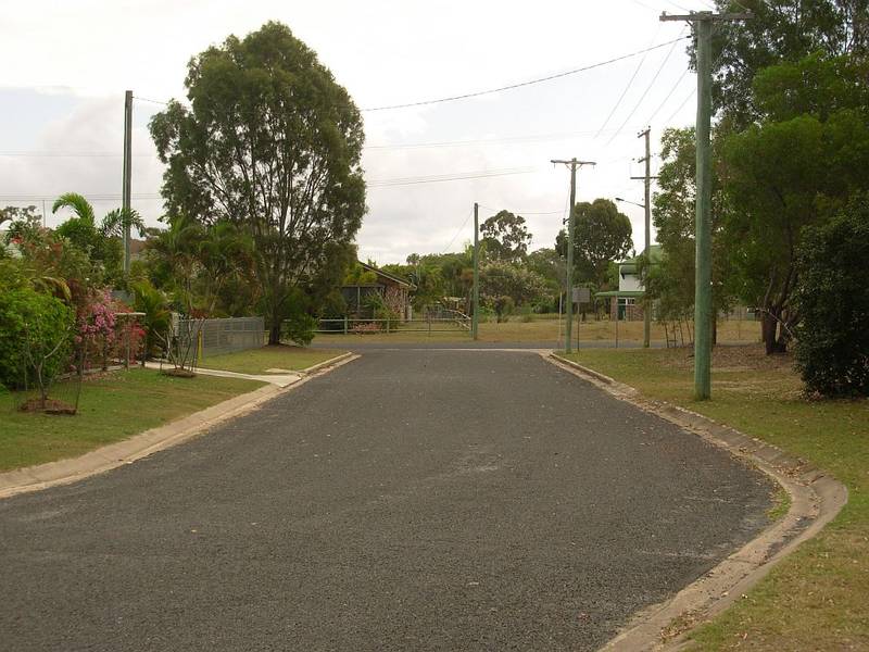 Large 1,077 sq m Allotment Picture 3