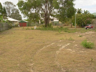 Large 1,077 sq m Allotment Picture